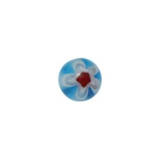 Witte - blauwe - rode millefiori glaskraal met bloemen