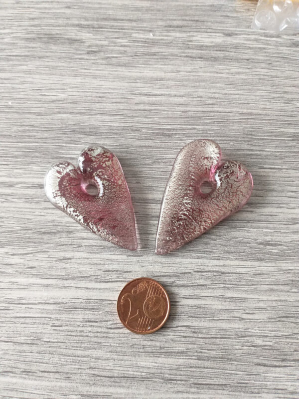 Venetiaanse hartvormige glaskraal amethist 2