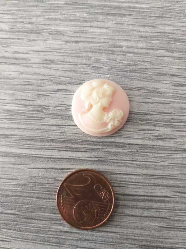 Roze/witte rond cabochon camee - vrouw 2