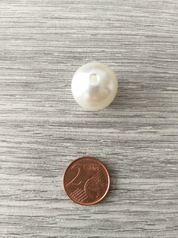 Witte ronde kunststof kraal (18 mm) 2