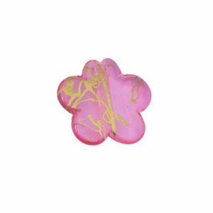 Roze bloemvormige kunststof kraal met goudkleurige tekens