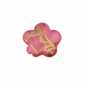 Donkerroze bloemvormige kunststof kraal met goudkleurige tekens