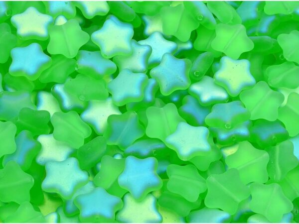 Groene glaskraal in de vorm van een ster met glans