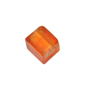 Oranje/gele kubusvormige folie glaskraal