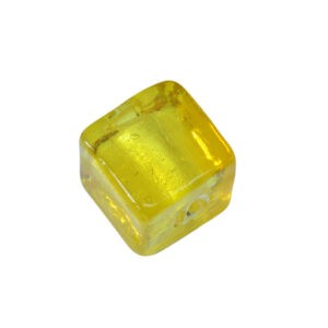 Gele kubusvormige folie glaskraal (doorzichtig)