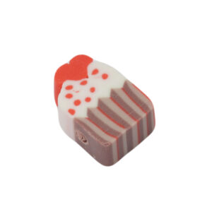 Bruine/rode/witte polymeer kraal in de vorm van een cupcake