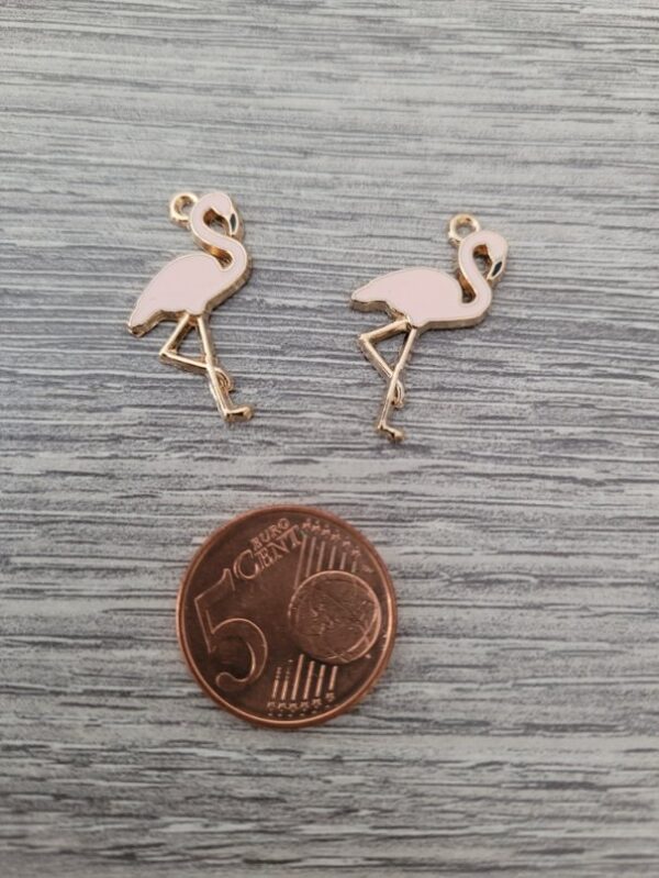 Goudkleurige/roze/zwarte bedel - flamingo