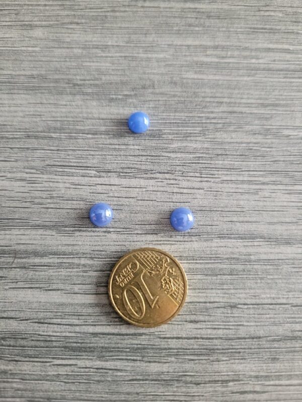 Blauwe ronde cabochon